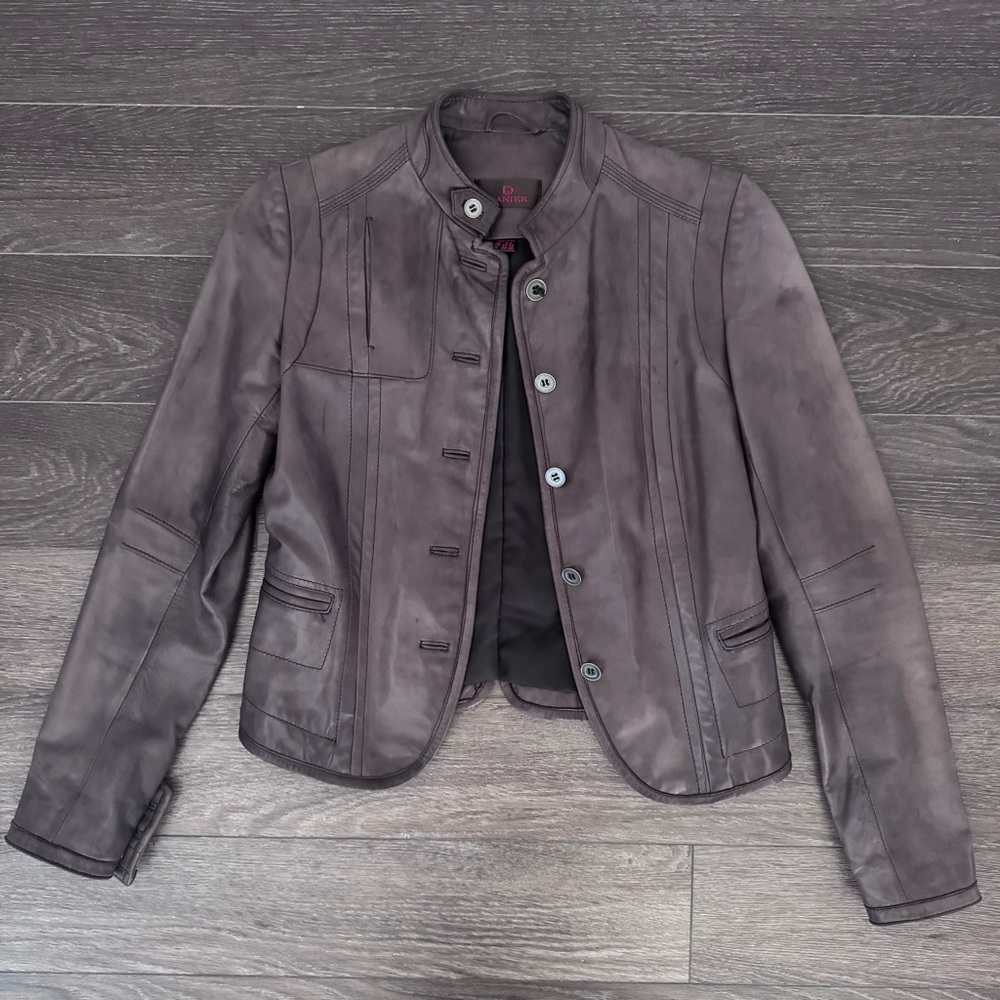Danier Brown Leather Button-Front Jacket XXS–S - Picture 17 of 17